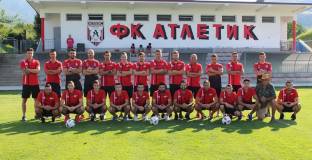 Атлетик (Куклен) празнува, чакат Левски за Купата